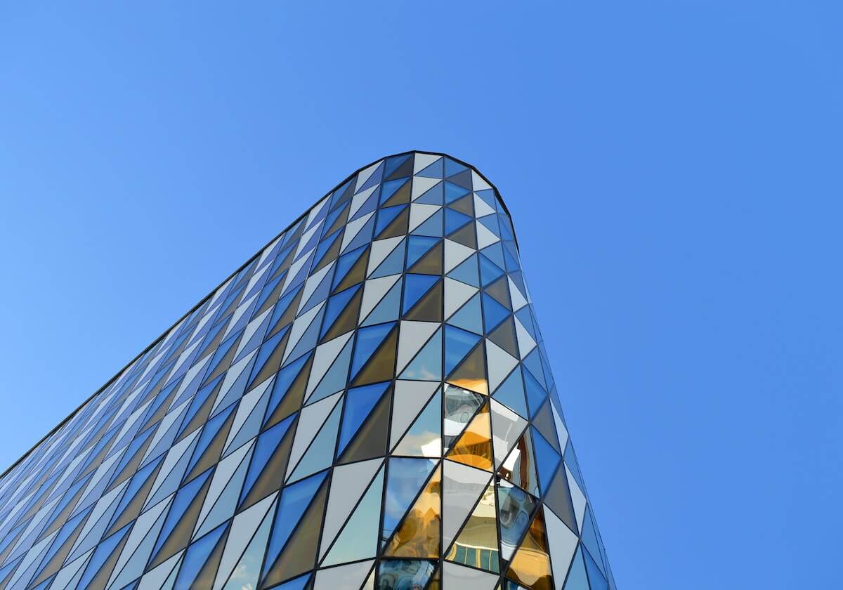 残阵红军火力凶猛依旧 魔鬼赛程翻过一山又折一将