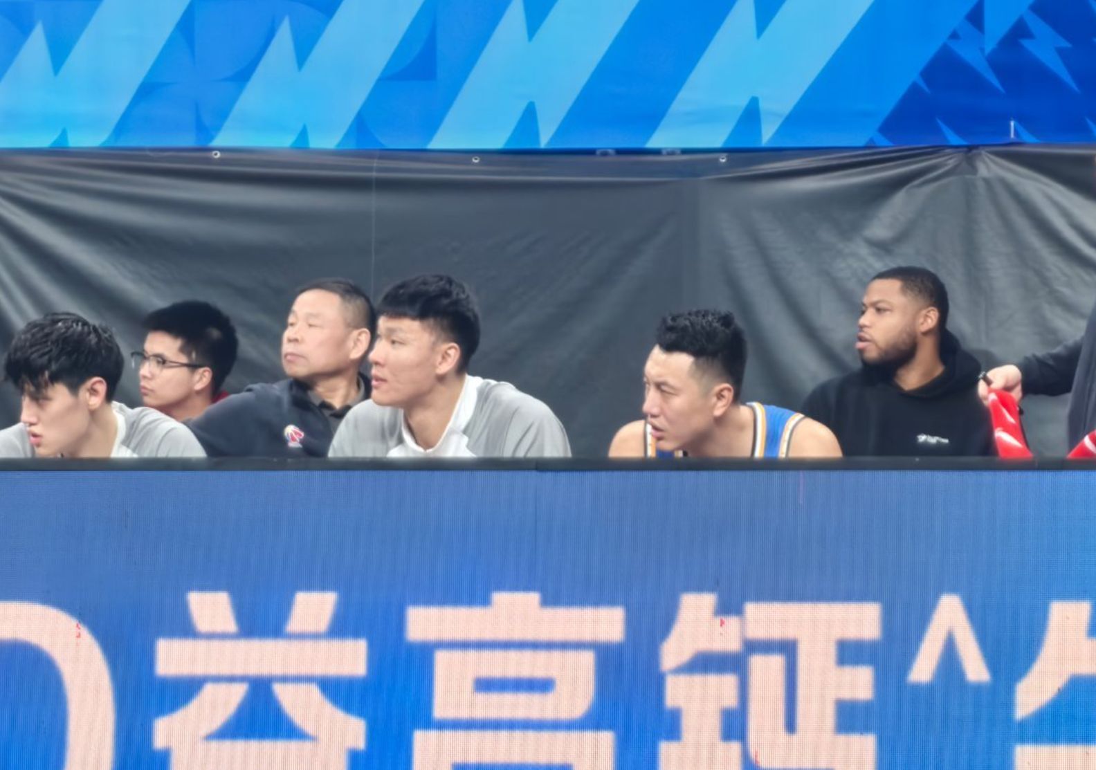 开云网站-胜江苏发布会！许利民多次点出自我问题，曝斯佩尔曼肌肉不适！